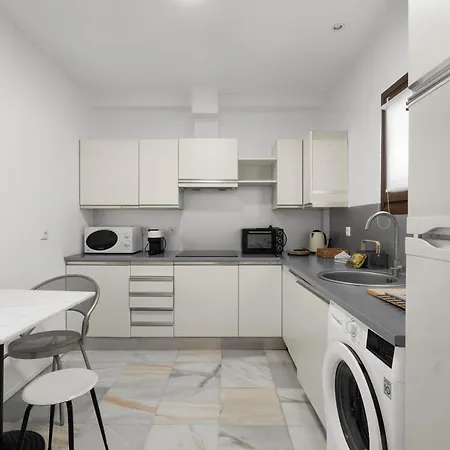 Marina 1bd Sea Views Club Access 아파트 마르베야