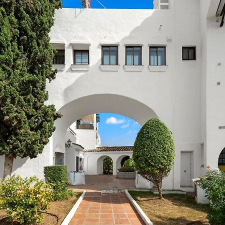 Marina 1bd Sea Views Club Access * Marbella