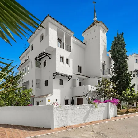 Vm30 Puerto Banus Penthouse Min Stay 63 Nights