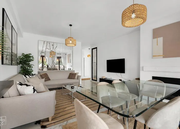 Marina 1bd Sea Views Club Access * 马尔韦利亚