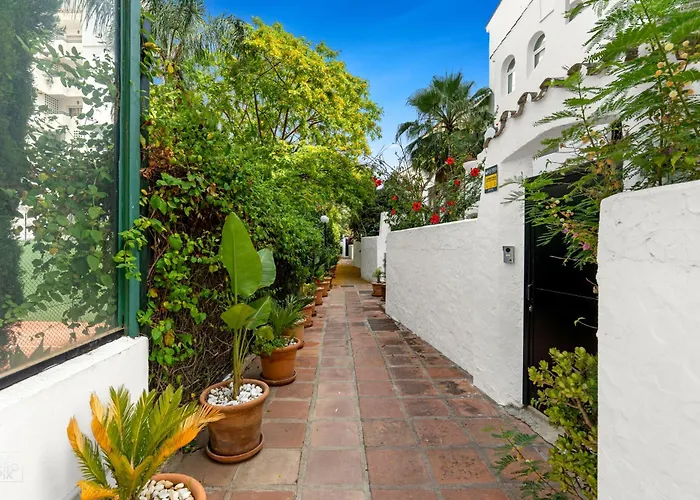 Marina 1bd Sea Views Club Access 公寓