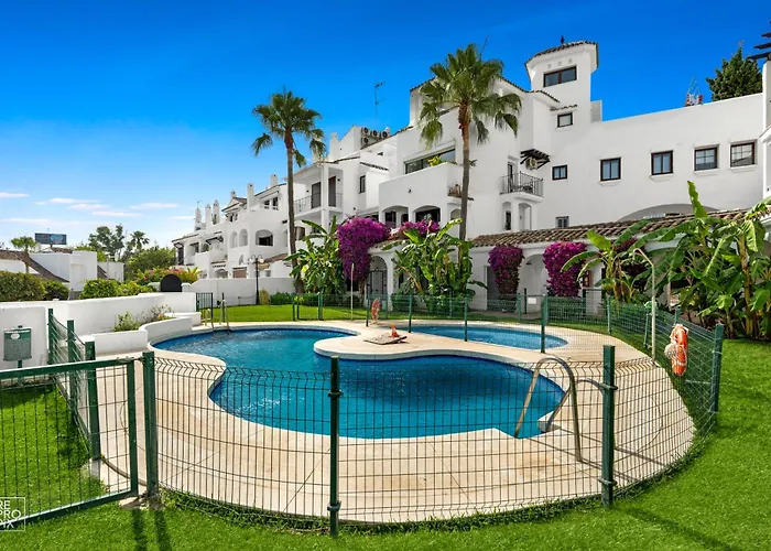 公寓 Marina 1bd Sea Views Club Access 马尔韦利亚