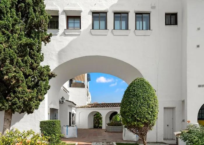 Marina 1bd Sea Views Club Access * 马尔韦利亚