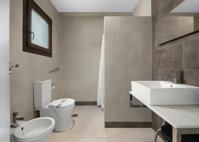 Marina 1bd Sea Views Club Access 公寓 马尔韦利亚